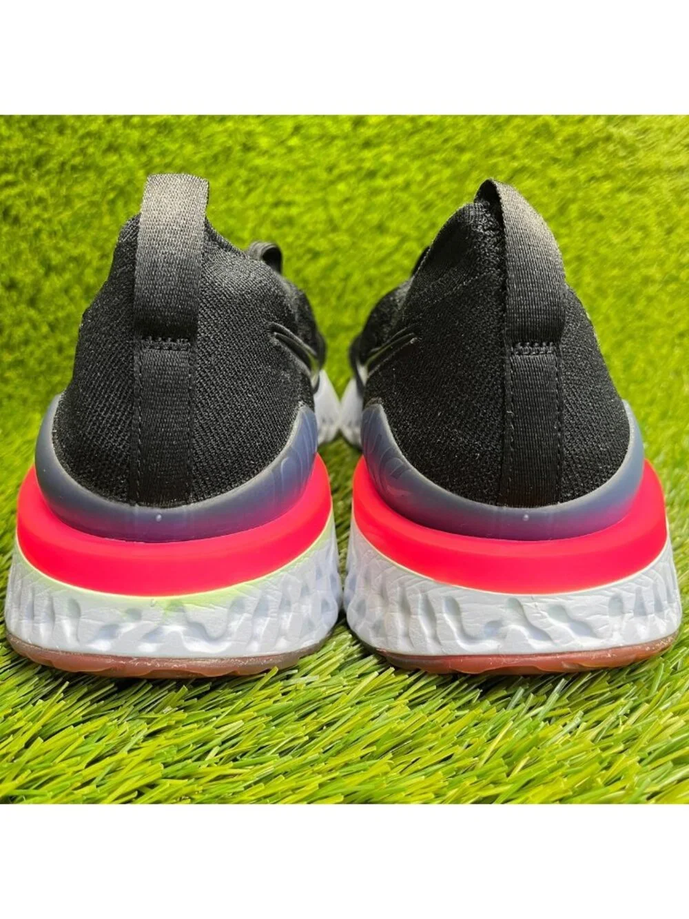 Nike Epic React Flyknit 2 Mens Size 13 Black White Pink Running Shoes Sneakers